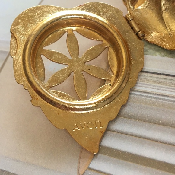 Vintage Leaf Locket Gold Brooch - Picture 5 of 7